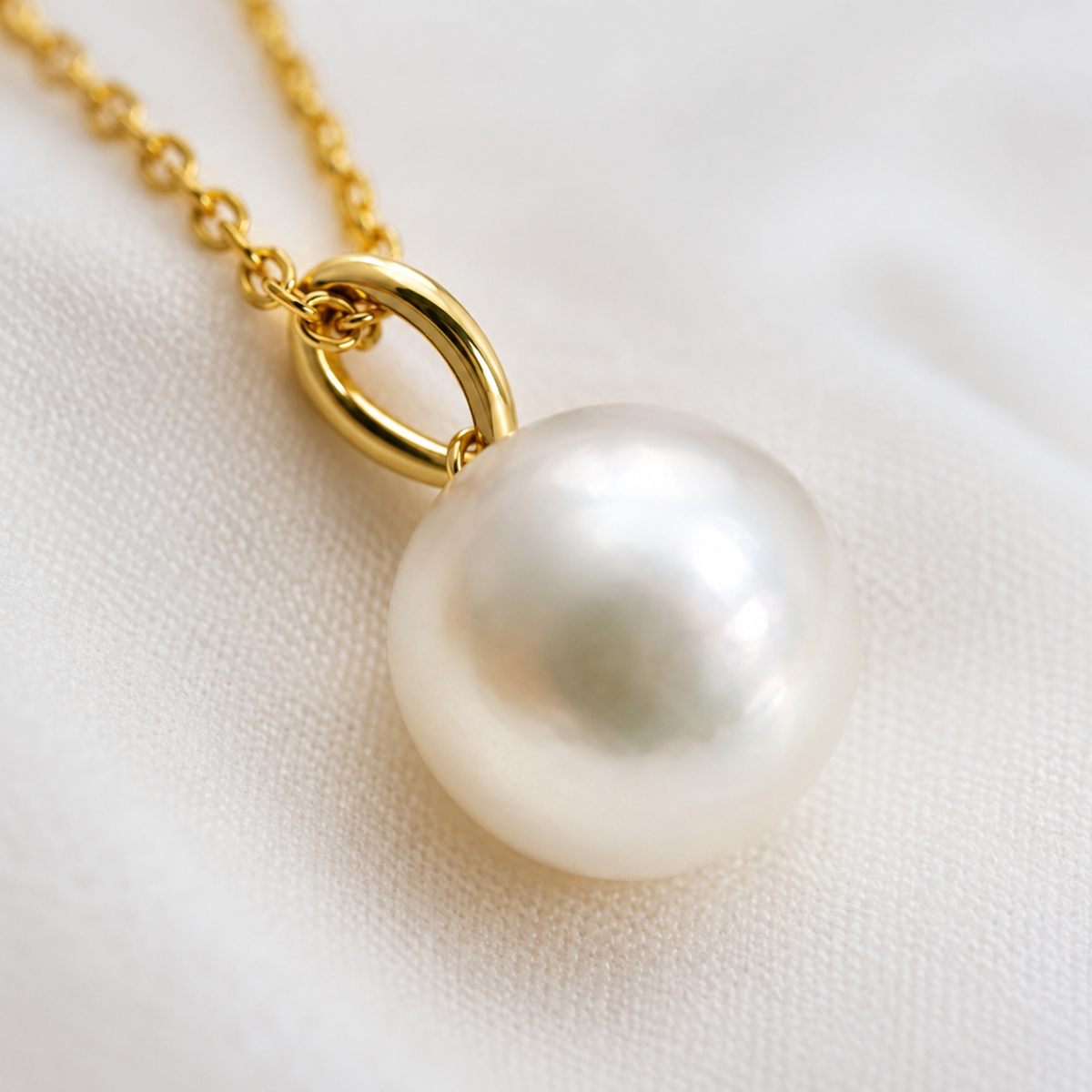 10mm Freshwater Pearl Pendant Necklace with 925 Sterling Silver Gold-Tone Adjustable Chain