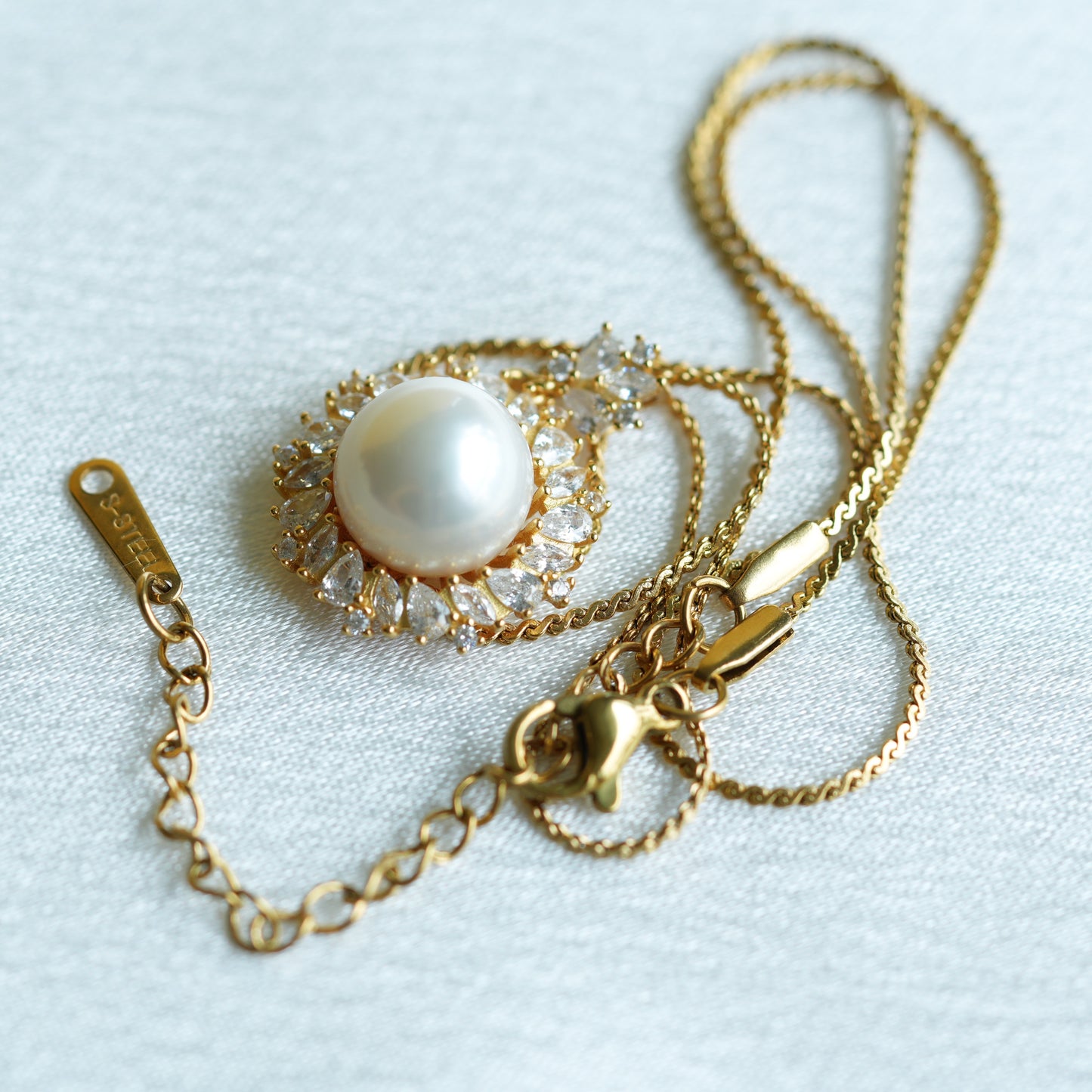 10mm Freshwater Pearl Pendant Necklace, 925 Sterling Silver Halo Pearl Jewelry
