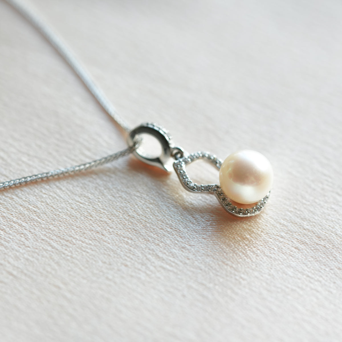 Warm Ivory Freshwater Pearl Gourd Pendant Necklace | 925 Sterling Silver