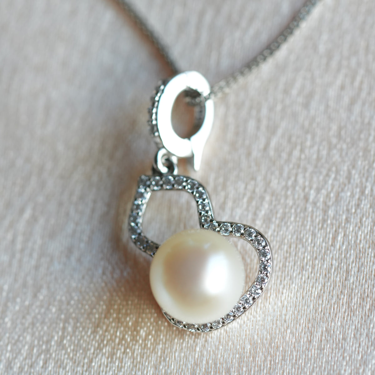 Warm Ivory Freshwater Pearl Gourd Pendant Necklace | 925 Sterling Silver