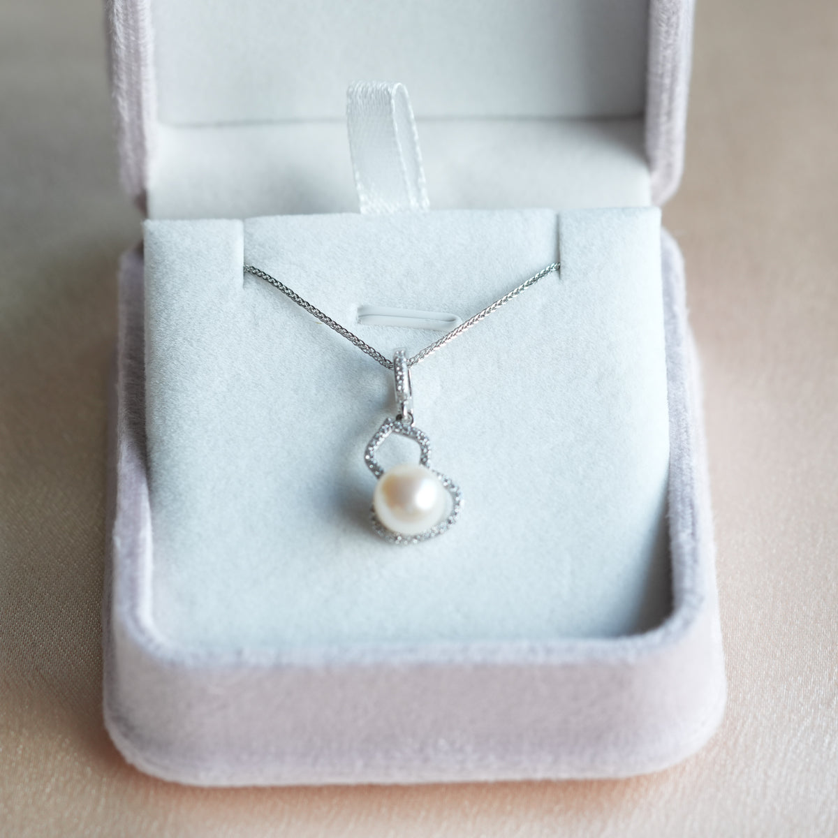 Warm Ivory Freshwater Pearl Gourd Pendant Necklace | 925 Sterling Silver