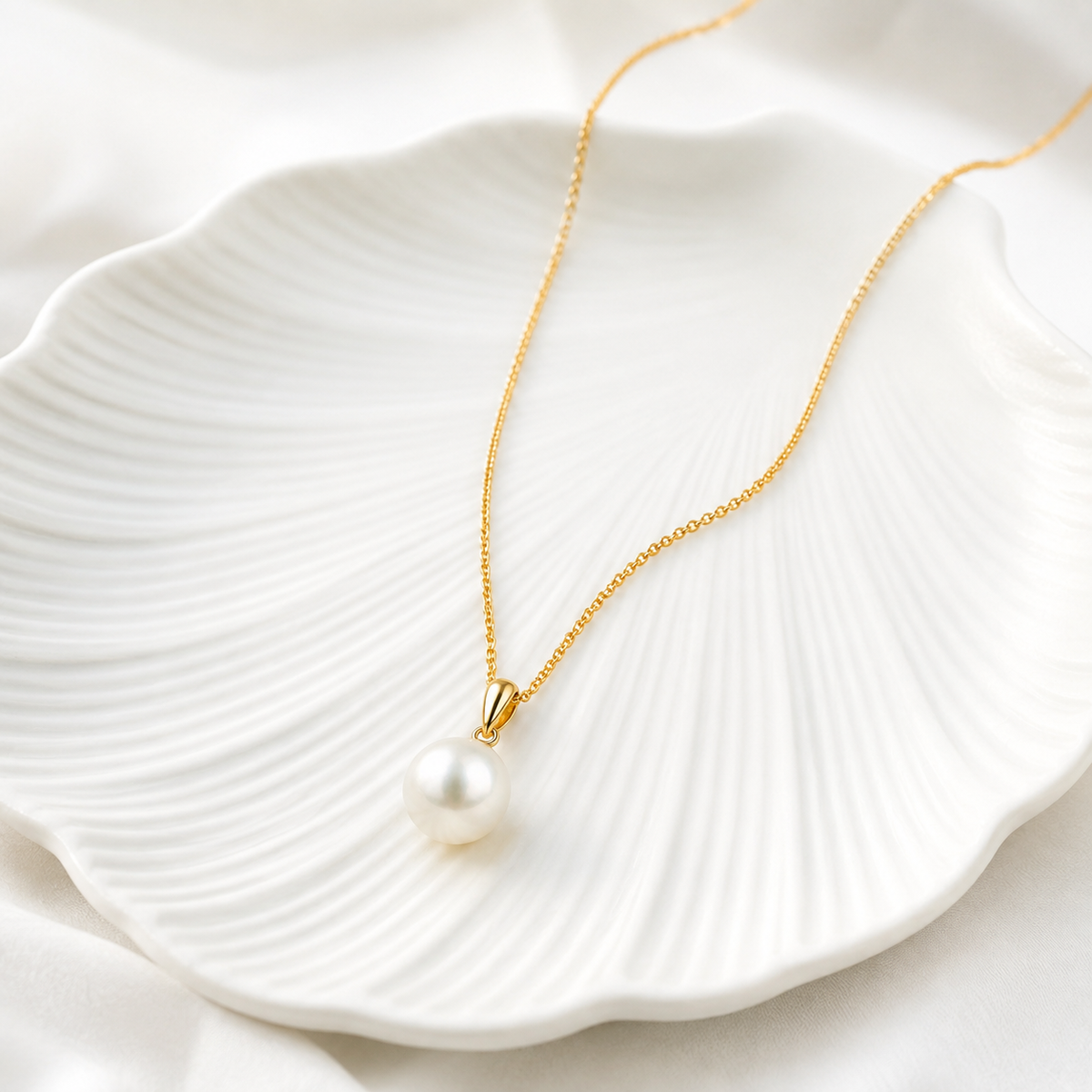 10mm Freshwater Pearl Pendant Necklace with 925 Sterling Silver Gold-Tone Adjustable Chain